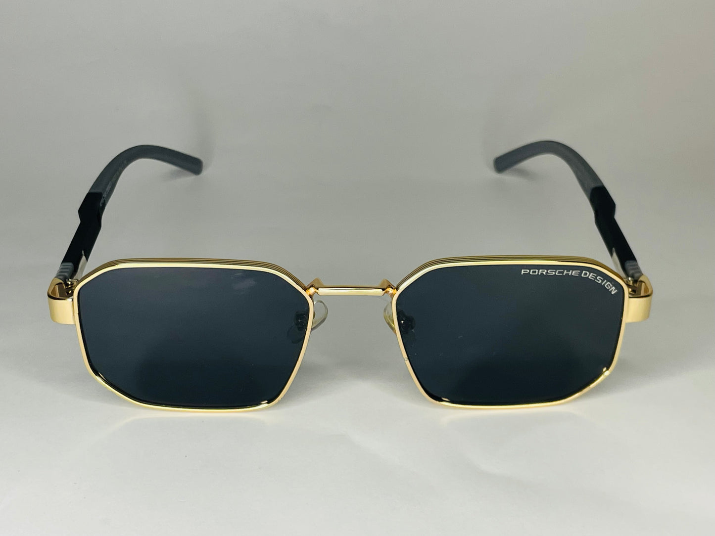 Porsche Design Gold Edition – With leather box