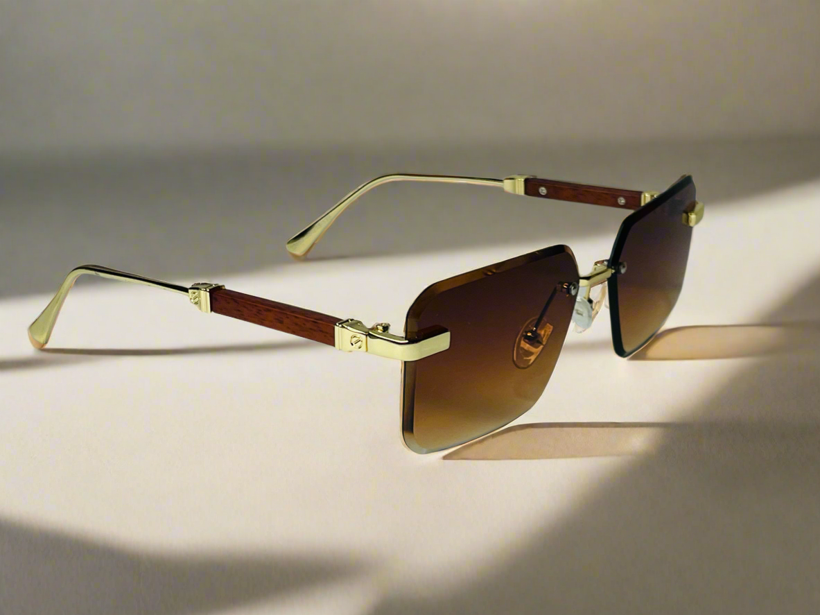 Cartier Golden Elegance – Iconic Luxury in Every Detail