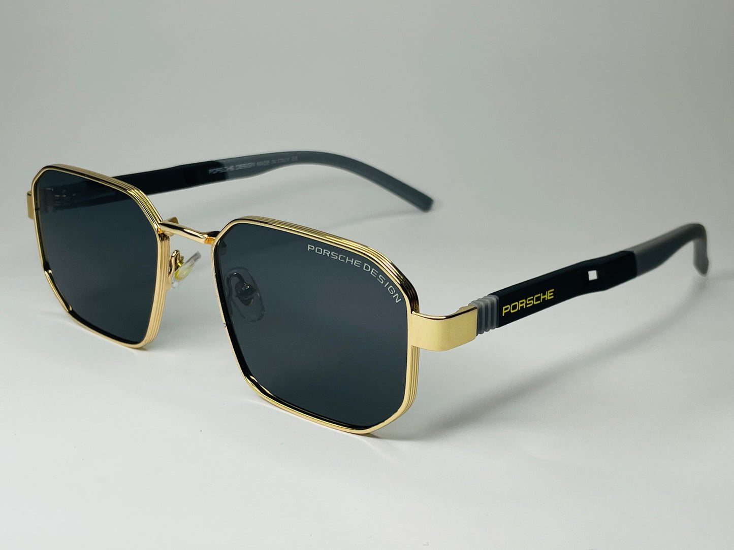 Porsche Design Gold Edition – With leather box
