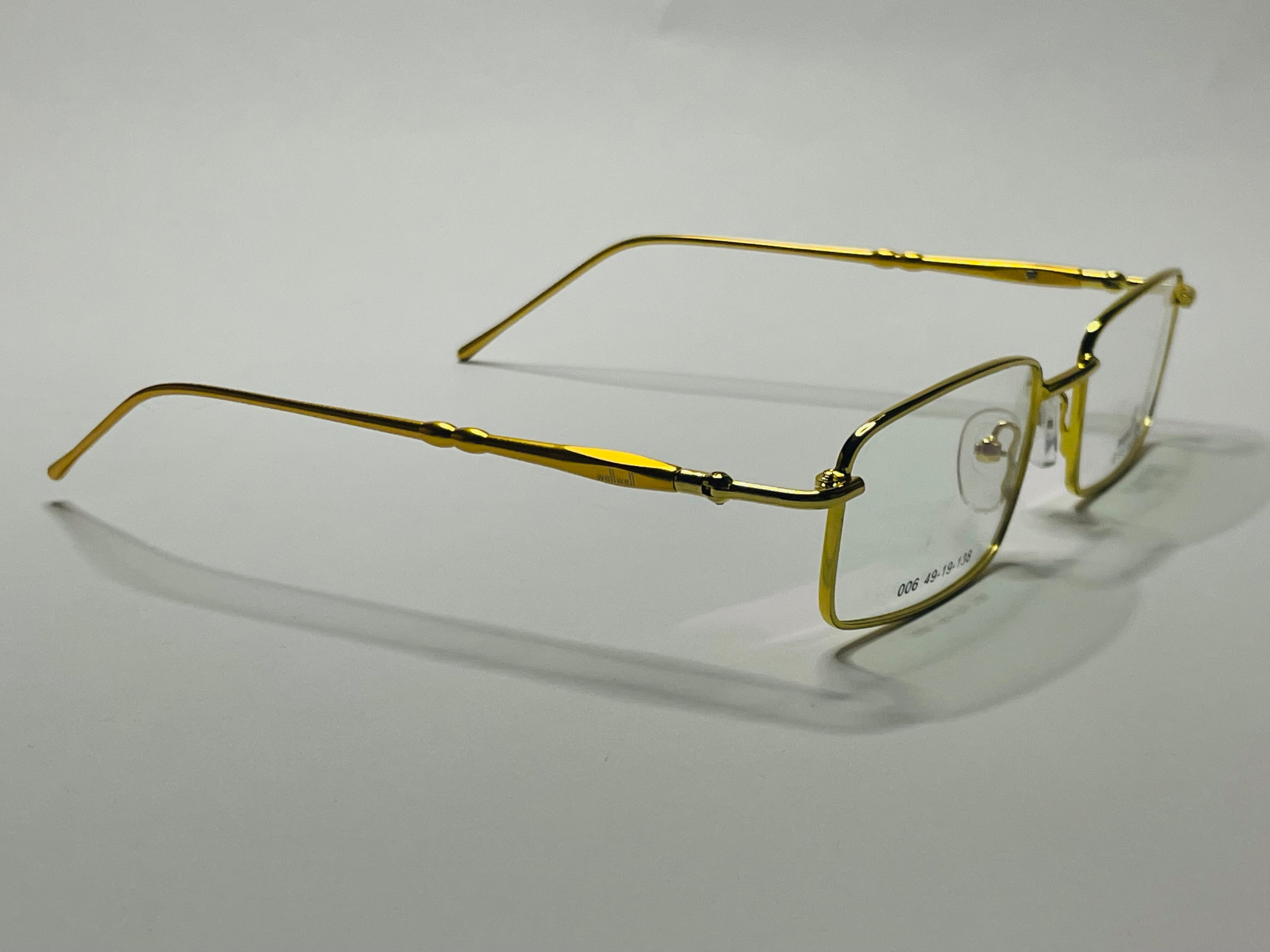 Dual-Tone Fusion Frame – Black & Gold in Titanium Body