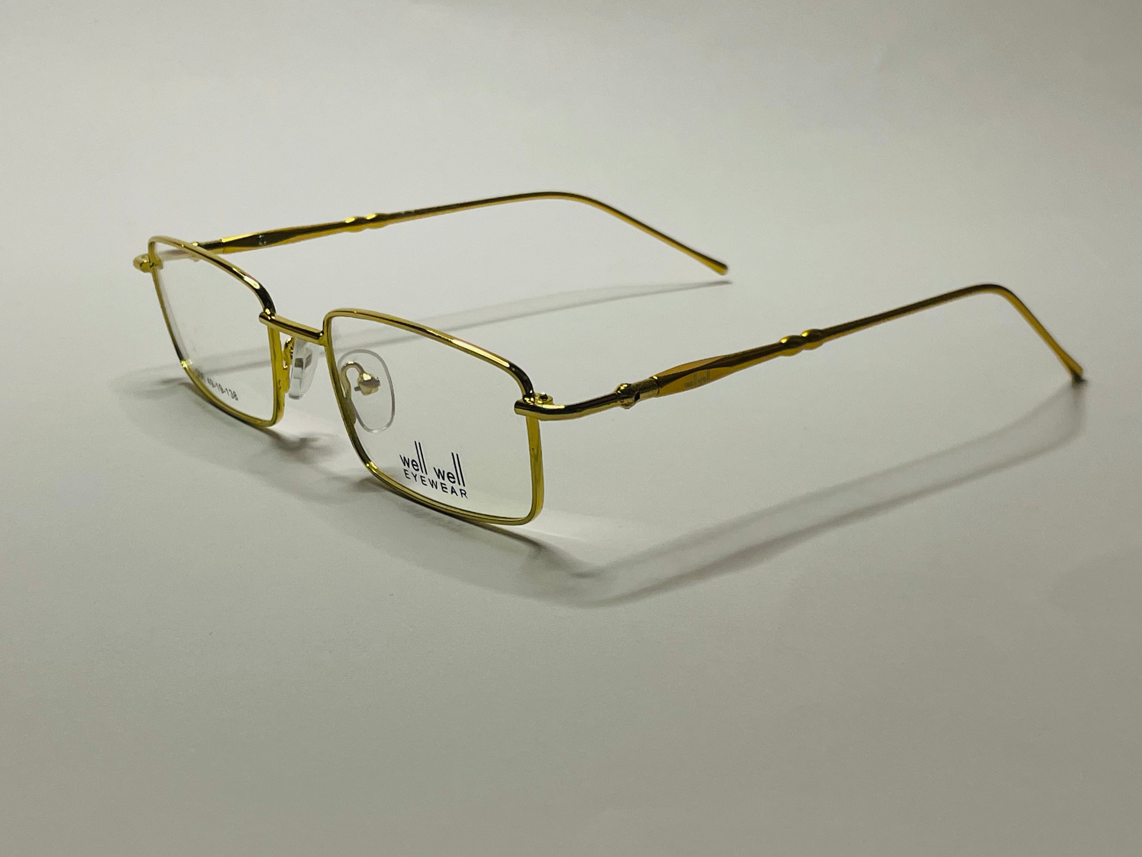 Dual-Tone Fusion Frame – Black & Gold in Titanium Body